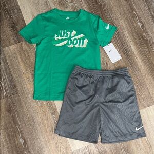 NEW Nike Green Tee and Gray Athletic Shorts